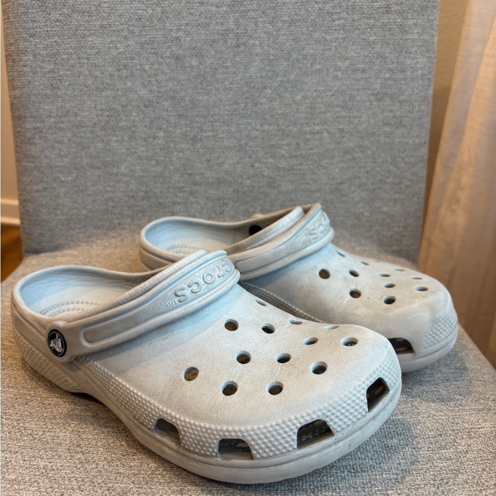 CROCS Women's Sandals Size 8 Light Gray Slip-On